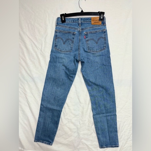 LEVI’S Wedgie  Women's Straight Leg Jeans Size 25 - Picture 3 of 9
